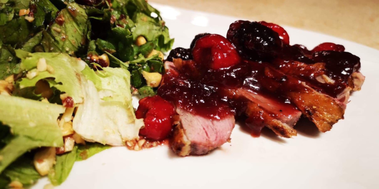 Magret de canard aux petits fruits